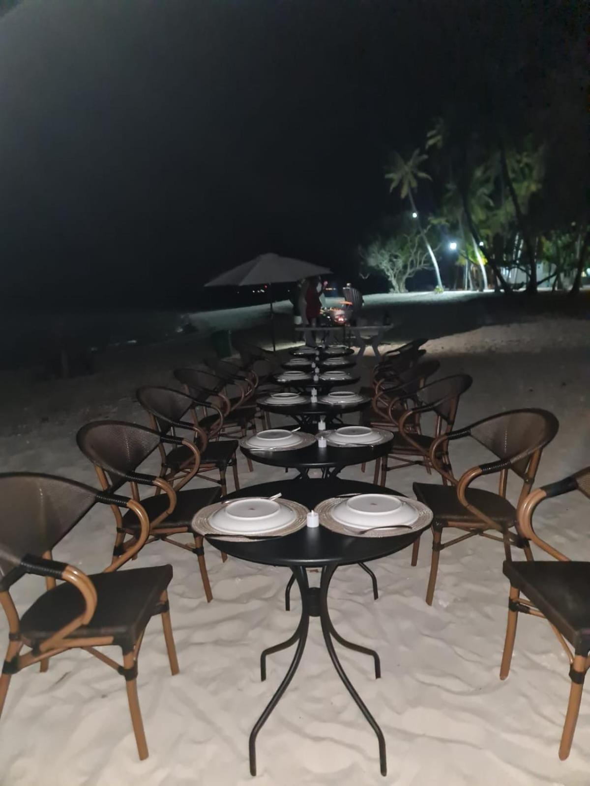 Nihaali Maldives Hotel Kudarikilu ภายนอก รูปภาพ